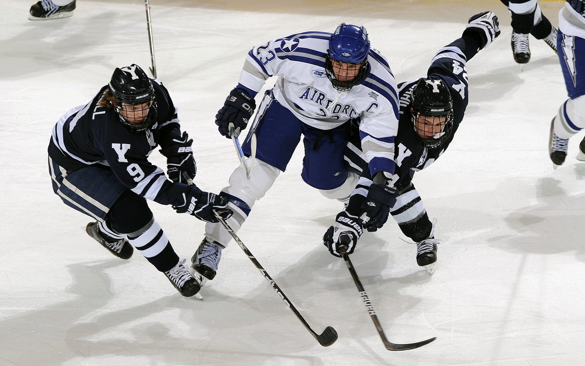 意大利媒体：瑞士在雪地控制节奏如同弹钢琴，瑞士一滑雪胜地发生雪崩